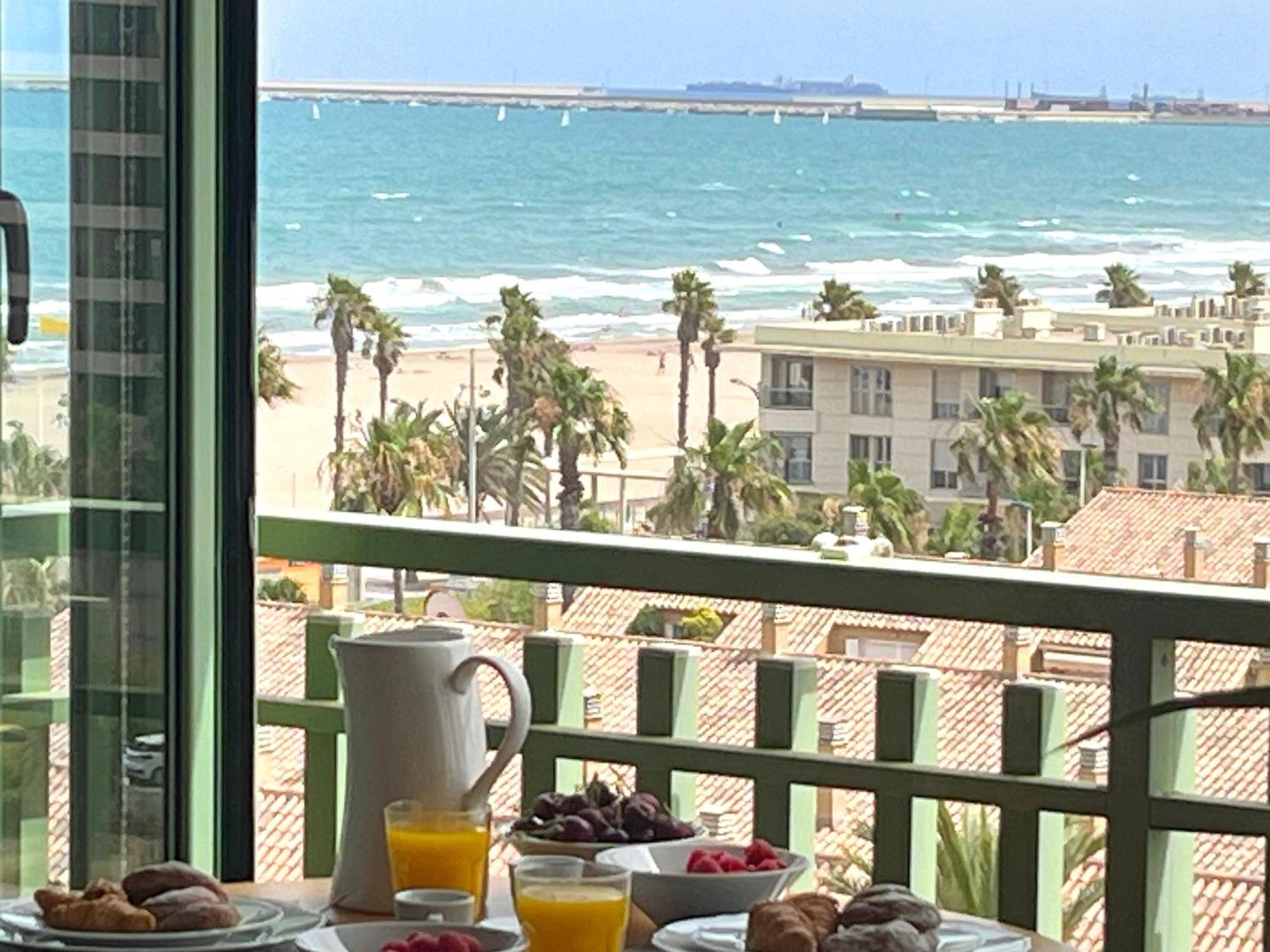 Stylish Well-Connected Beachfront Flat Valence Extérieur photo