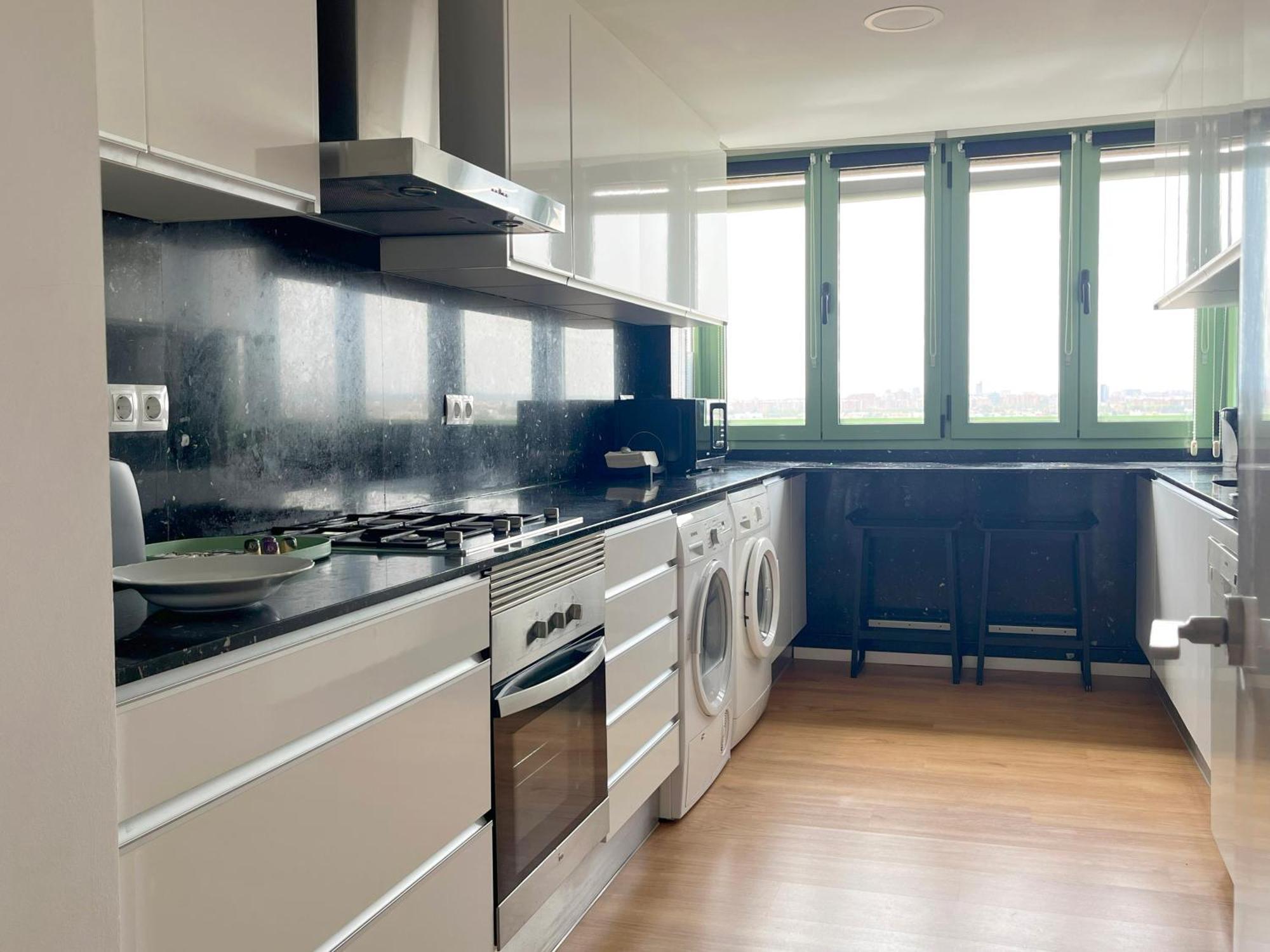 Stylish Well-Connected Beachfront Flat Valence Extérieur photo