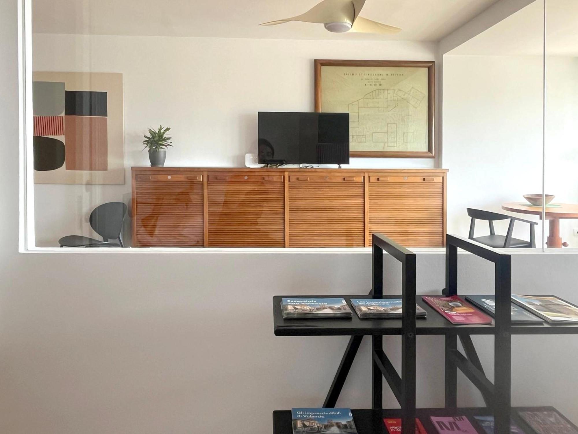 Stylish Well-Connected Beachfront Flat Valence Extérieur photo